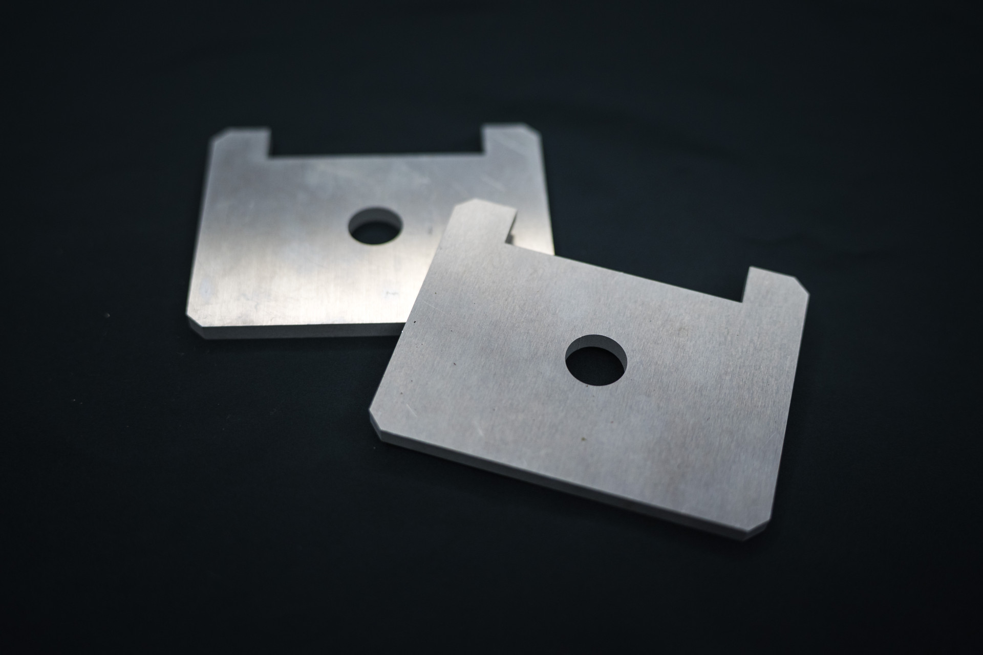 鋁合金線割 - CNC Turning / Milling / Wire-cut Machining